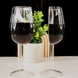 Half wine glasses_Filled_oval tray_plant
