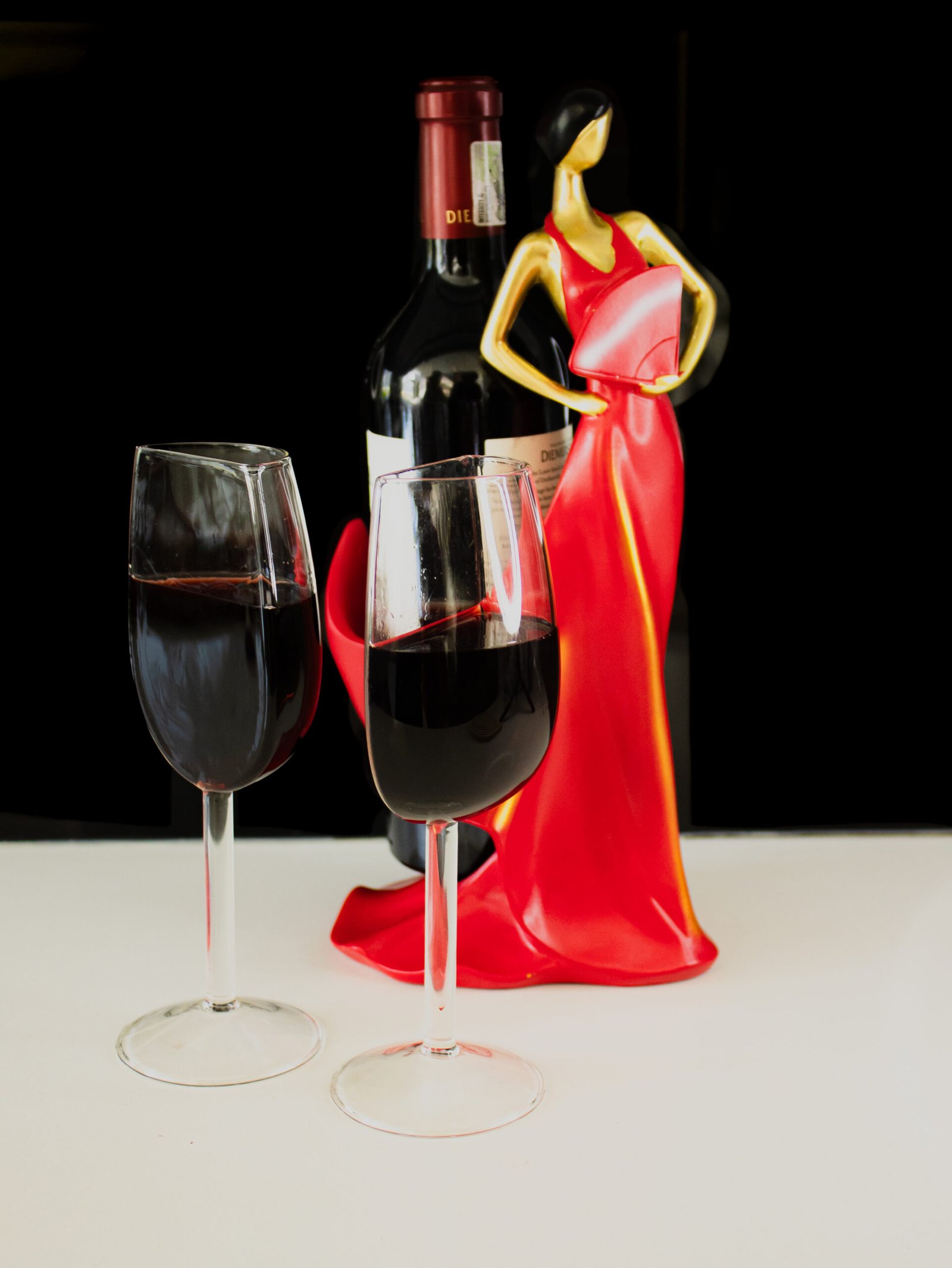 Half wine glasses_Filled_red woman with wine_V2
