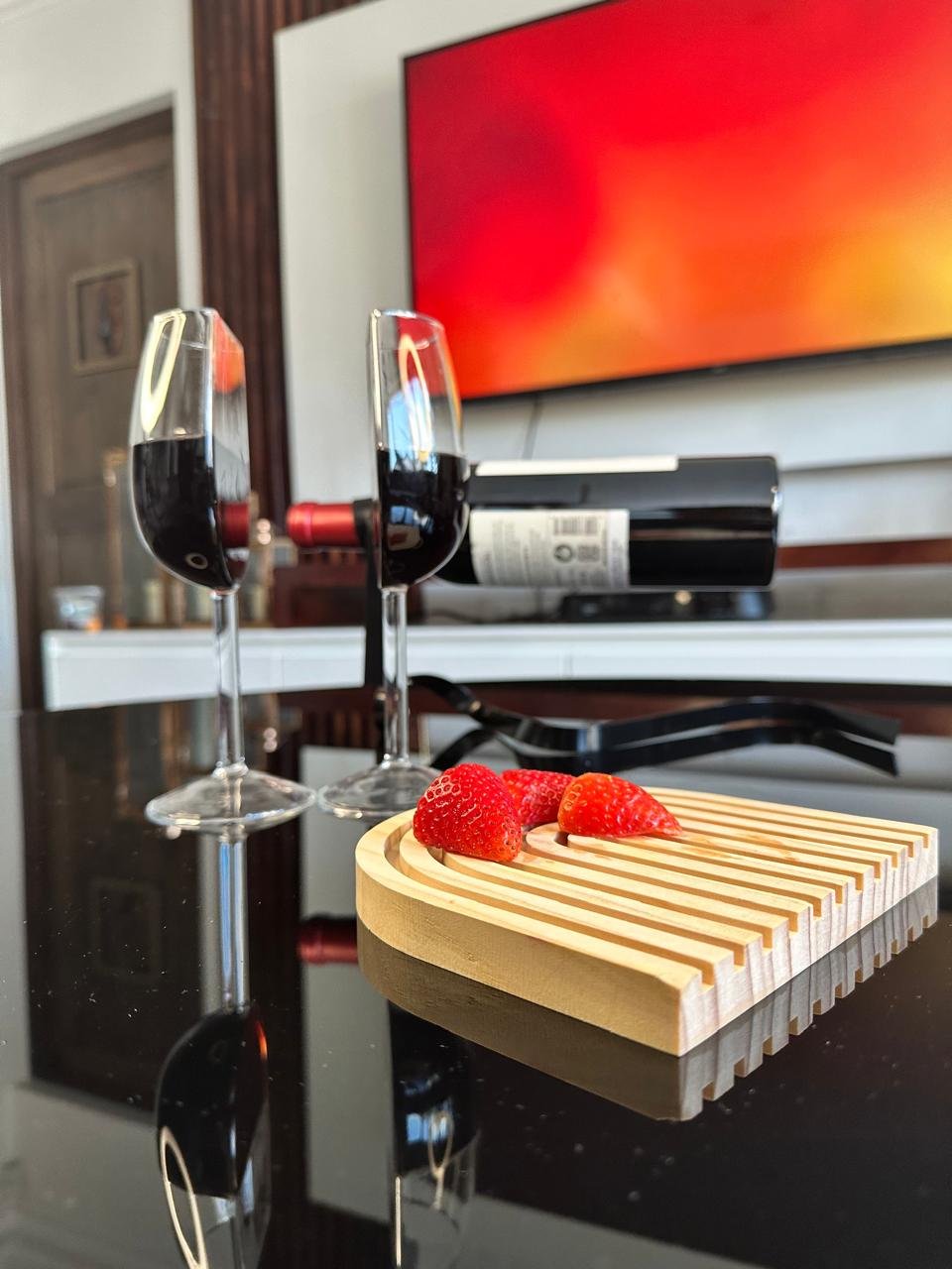 Half wine glasses_filled_oval tray_TV view