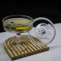 Short champagne glasses_One filled_oval tray