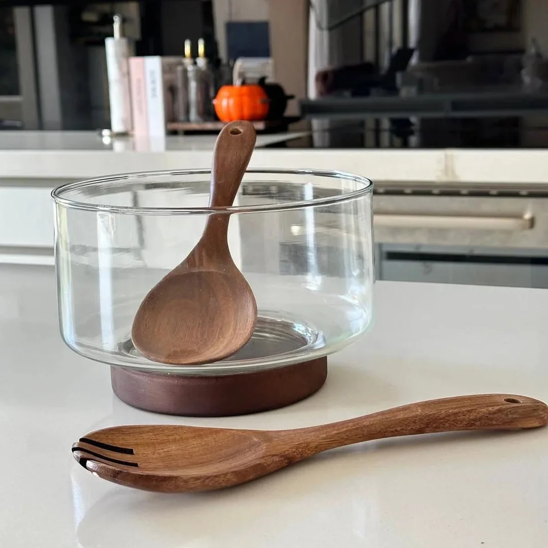 accenoba-glass-salad-bowl-empty-spoon-display
